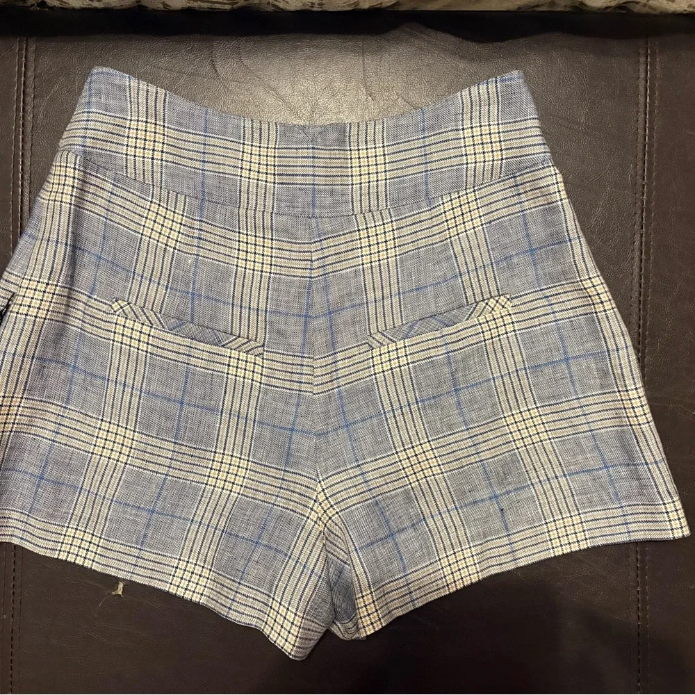 Veronica Beard High Waist Blue and White Plaid Shorts - Picture 4 of 8